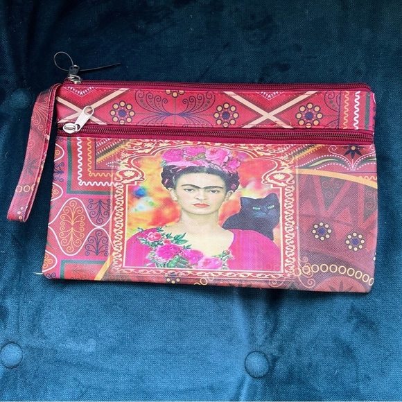 Frida Kahlo Multipurpose Cosmetic Bag  New Cosmetiquera Frida Kahlo - Picture 1 of 6
